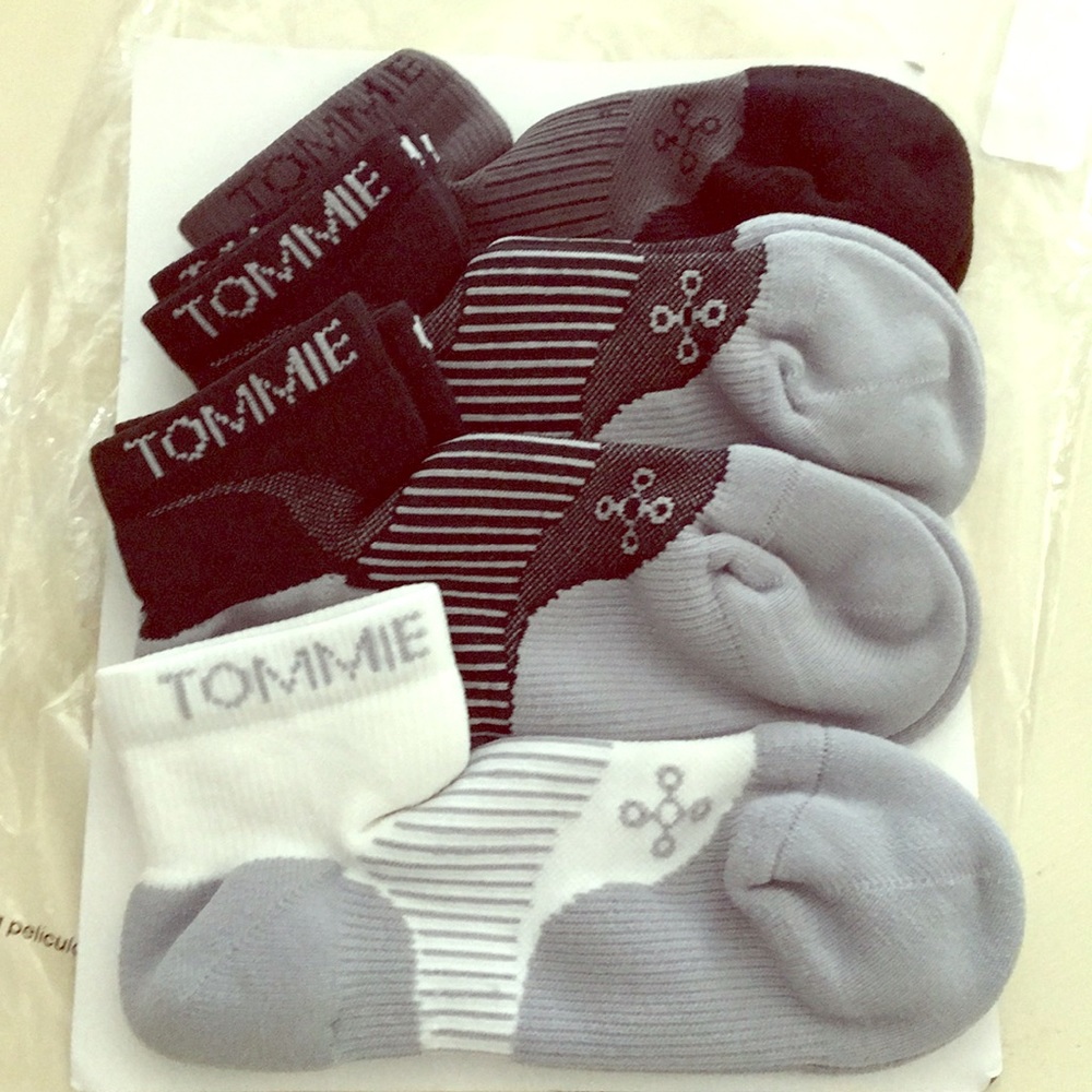 Tommie Copper Compression Ankle Socks